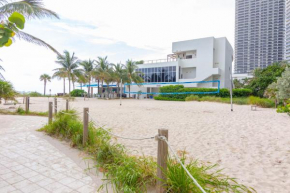 1BR / 1BA Apartment with Ocean View + Beach Access and Pool